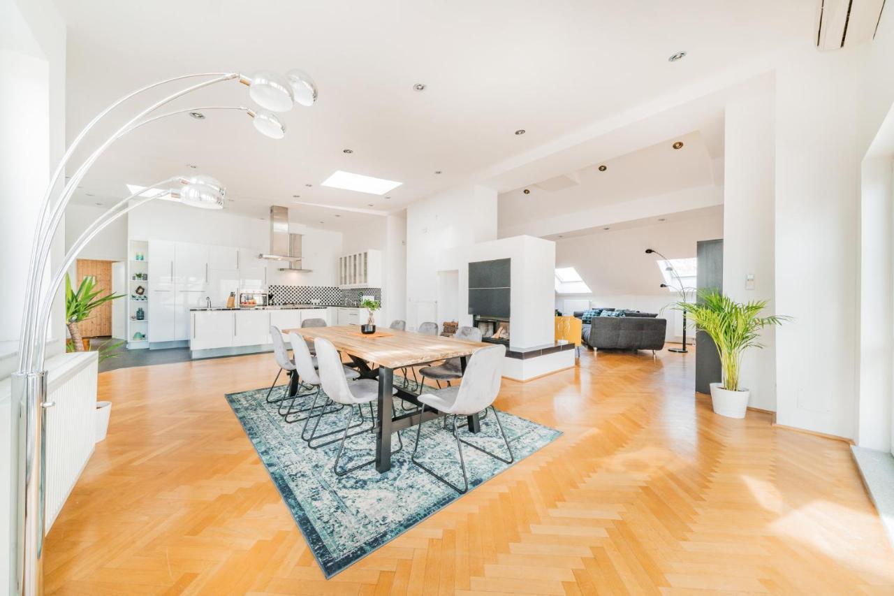Penthouse Apartment - Sauna - Terrasse - Kamin - Ac Виена Екстериор снимка