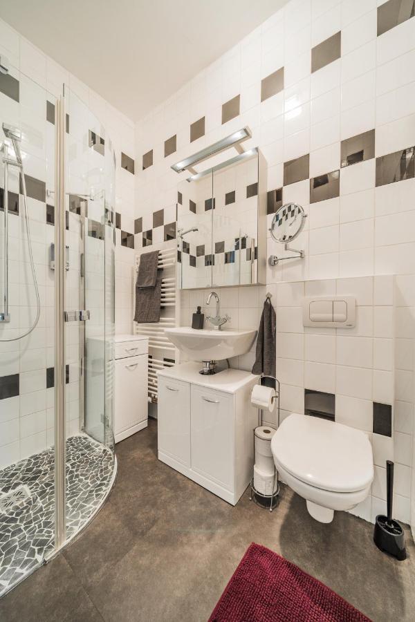 Penthouse Apartment - Sauna - Terrasse - Kamin - Ac Виена Екстериор снимка
